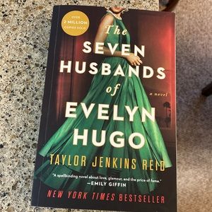 The Seven Husbands of Evelyn Hugo